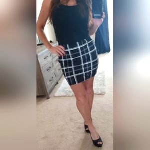 Mini Skirt | Black & White Pattern| Size Medium